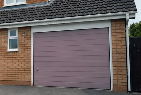 The same fibreglass garage door after being refreshed