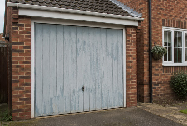 Garage door in NN1 before being repainted
