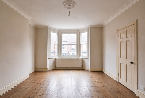 Room in Kettering after painting and decorating with fresh walls and clean interior woodwork